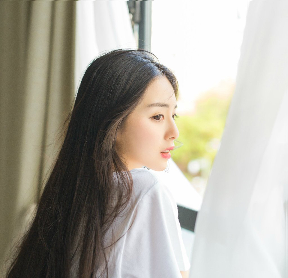 “错。”法正摇了摇头，有些怜悯的看向刘璋：“到现在还没明白吗？他只是一个诱因，若非军中将士早已对你不满，就算真有此事，又怎会十万大军皆叛？这一切，皆因你无能而起。”